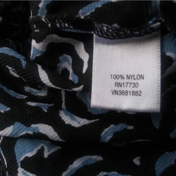 MERONA VNECK BLOUSE - BLUE/BLACK/WHITE - Picture 3 of 4